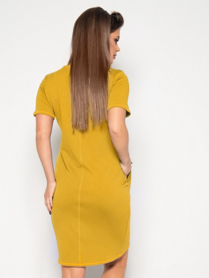 Сукня міні ISSA Plus модель 10364_mustard — фото 3 - INTERTOP