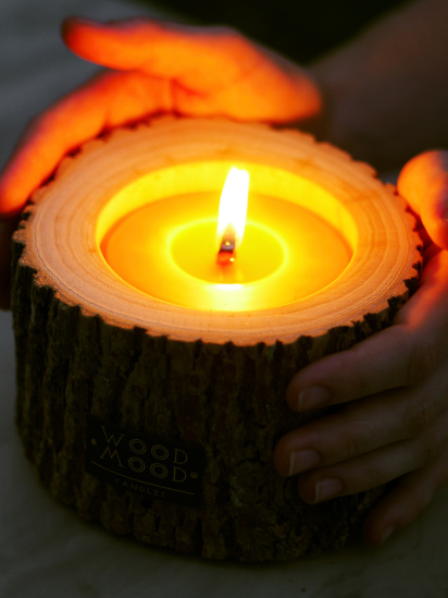 WOOD MOOD ­Дерев'яна свічка із фактурною корою модель 1182300000 — фото - INTERTOP