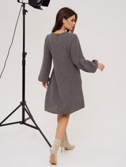 Платье мини ISSA Plus модель 12334A_grey — фото 3 - INTERTOP