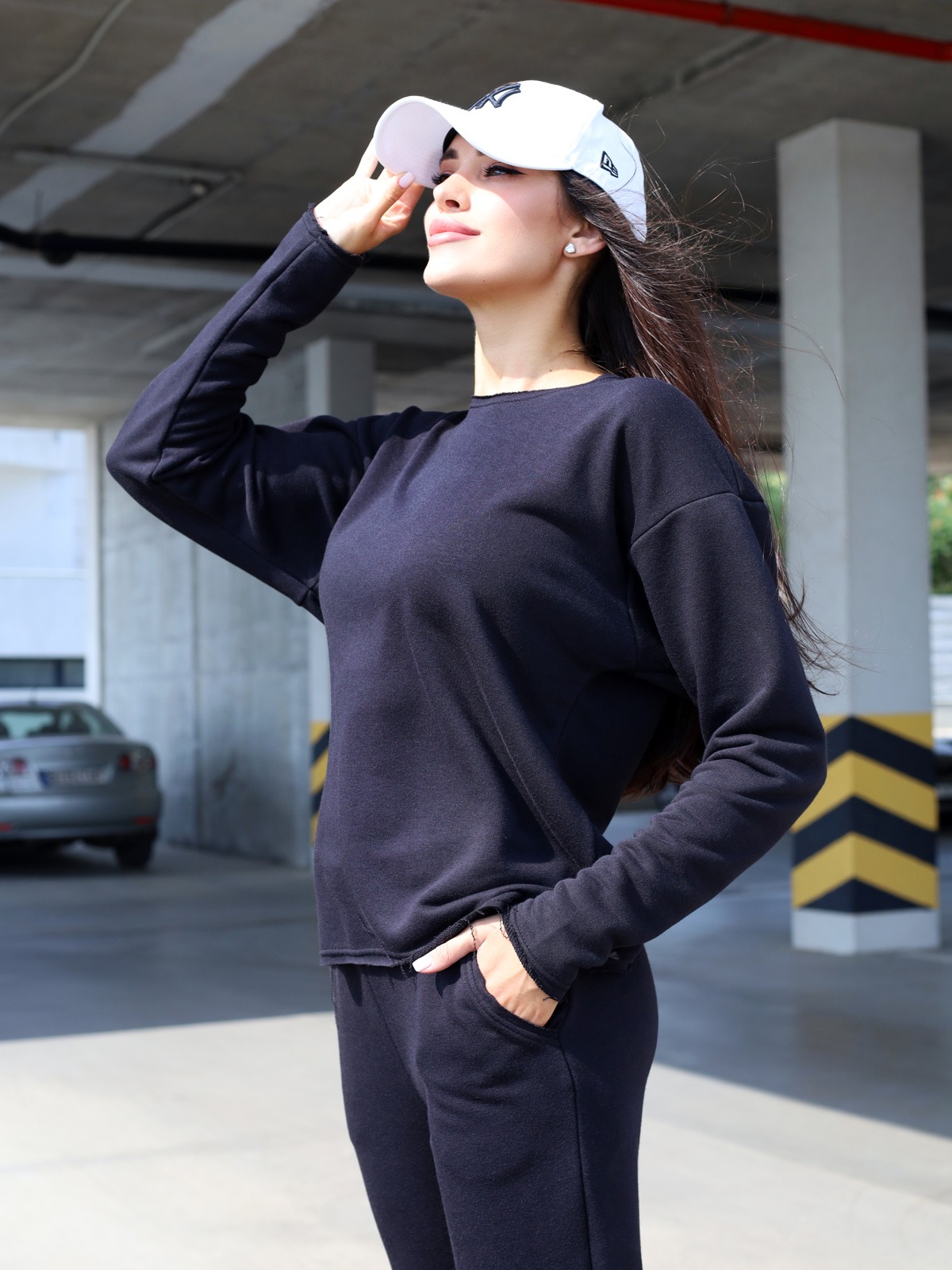 

ISSA Plus Спортивний костюм (12847_black) Жіноче, колір - Чорний, матеріал - Без підкладки