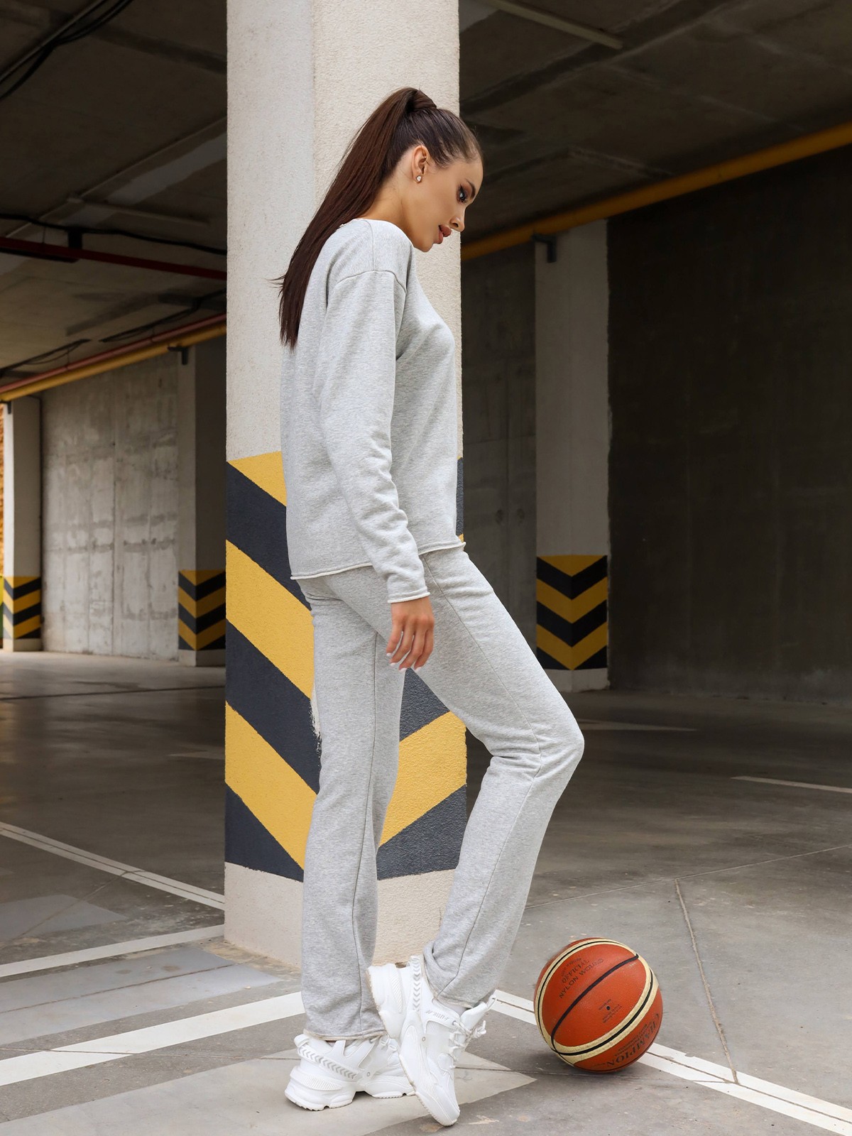 

ISSA Plus Спортивний костюм (12847_grey) Жіноче, колір - Сірий, матеріал - Без підкладки