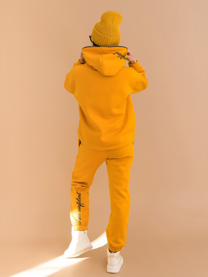 Спортивний костюм ISSA Plus модель 12960_mustard — фото 3 - INTERTOP