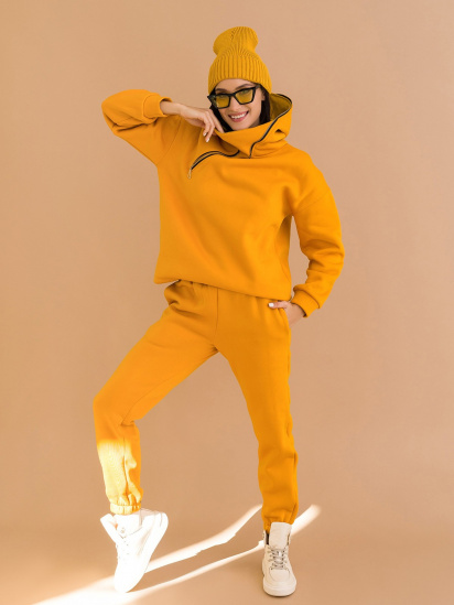Спортивный костюм ISSA Plus модель 12960_mustard — фото - INTERTOP