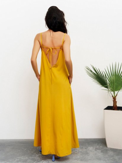 Сукні ISSA Plus модель 13417_mustard — фото 3 - INTERTOP