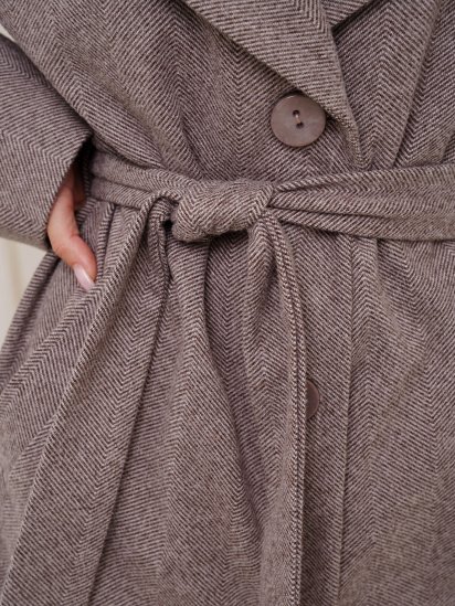Пальто ISSA Plus модель 13542_brown — фото 4 - INTERTOP
