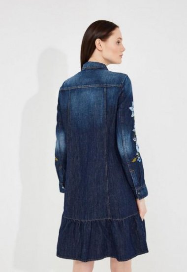 Сукні Emporio Armani WOMAN DRESS модель 3Z2A67-2D95Z-0941 — фото - INTERTOP