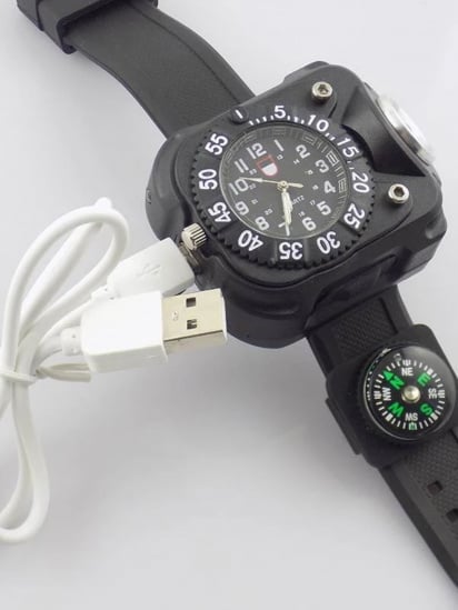 Часы Besta модель 9982 — фото 4 - INTERTOP