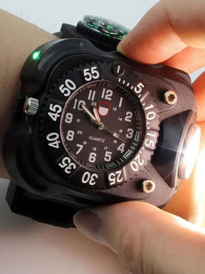 Часы Besta модель 9982 — фото 5 - INTERTOP