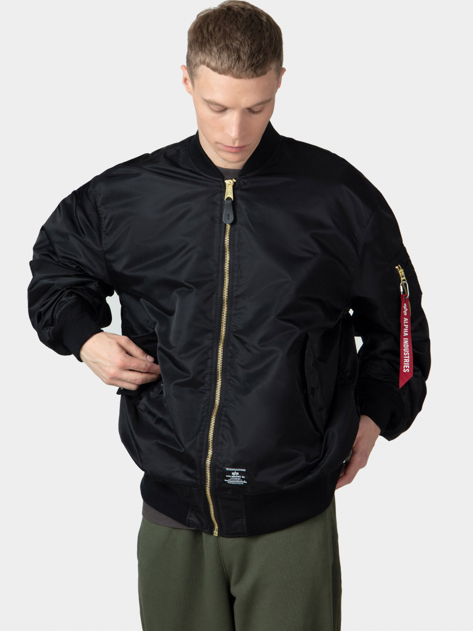 Бомбер Alpha Industries MJL53001C1_001 для мужчин, цвет: Чёрный - купить по  выгодной цене в Казахстане | INTERTOP