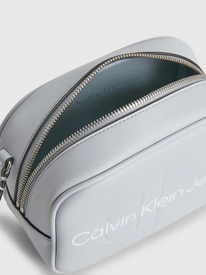 Крос-боді Calvin Klein модель K60K610275-PNZ — фото 3 - INTERTOP