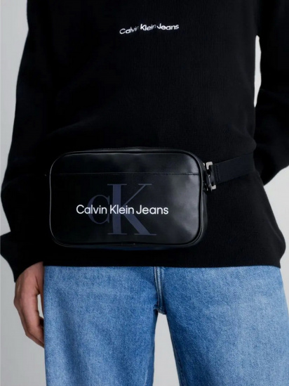Мессенджер Calvin Klein Monogram Soft Camera Bag22 модель K50K510396-BDS — фото 3 - INTERTOP