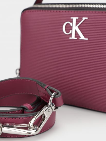 Крос-боді Calvin Klein Minimal Monogram Camera Bag18 модель K60K611222-VAC — фото 4 - INTERTOP