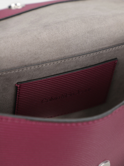 Кросс-боди Calvin Klein Minimal Monogram Saddle Bag22 модель K60K611226-VAC — фото 5 - INTERTOP