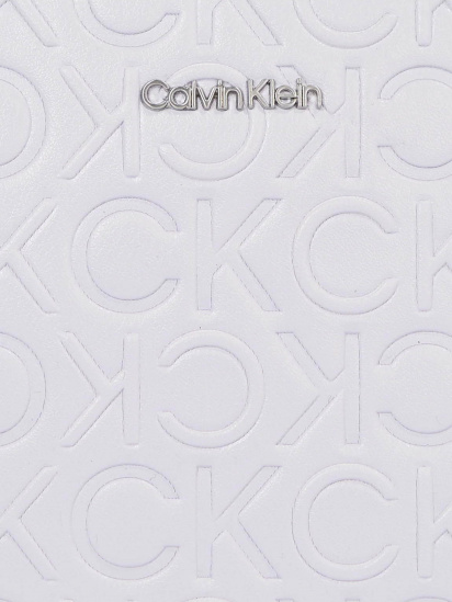 Крос-боді Calvin Klein Ck Must Xbody Md-Emb Mono модель K60K611001-CFX — фото 3 - INTERTOP