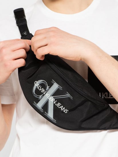 Поясная сумка Calvin Klein модель K50K506130_BDS0 — фото - INTERTOP