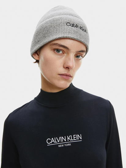 Шапка Calvin Klein модель K60K608519_0IR — фото 3 - INTERTOP