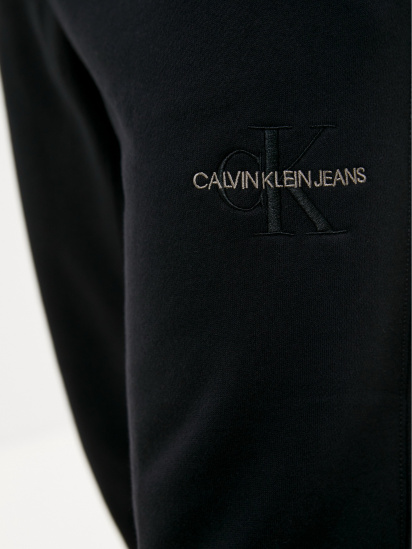 Штани спортивні Calvin Klein Jeans модель J30J318159_BEH — фото 4 - INTERTOP