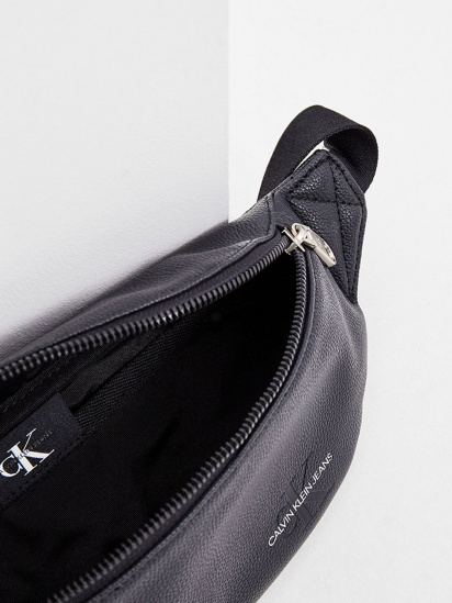 Поясна сумка Calvin Klein Jeans модель K50K507215_BDS — фото 3 - INTERTOP