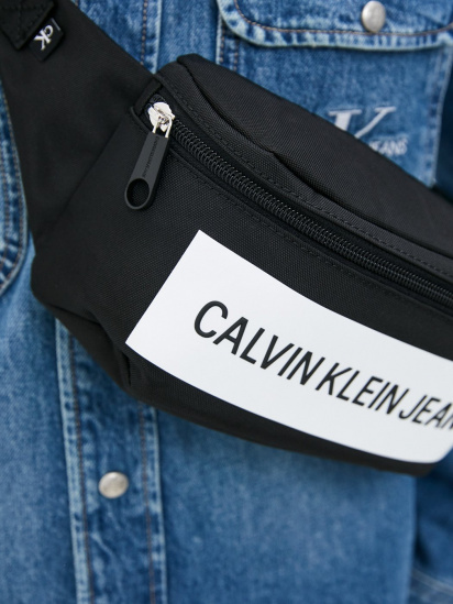 Поясна сумка Calvin Klein Jeans модель K60K608240_BDS — фото 6 - INTERTOP