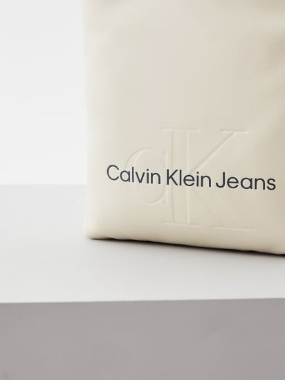 Кросс-боди Calvin Klein Jeans Monogram Soft Flatpack S модель K50K508202_YAS — фото 3 - INTERTOP