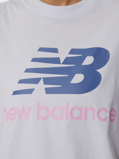 Футболка спортивная New Balance Essentials Stacked Logo модель WT03519LIA — фото 3 - INTERTOP