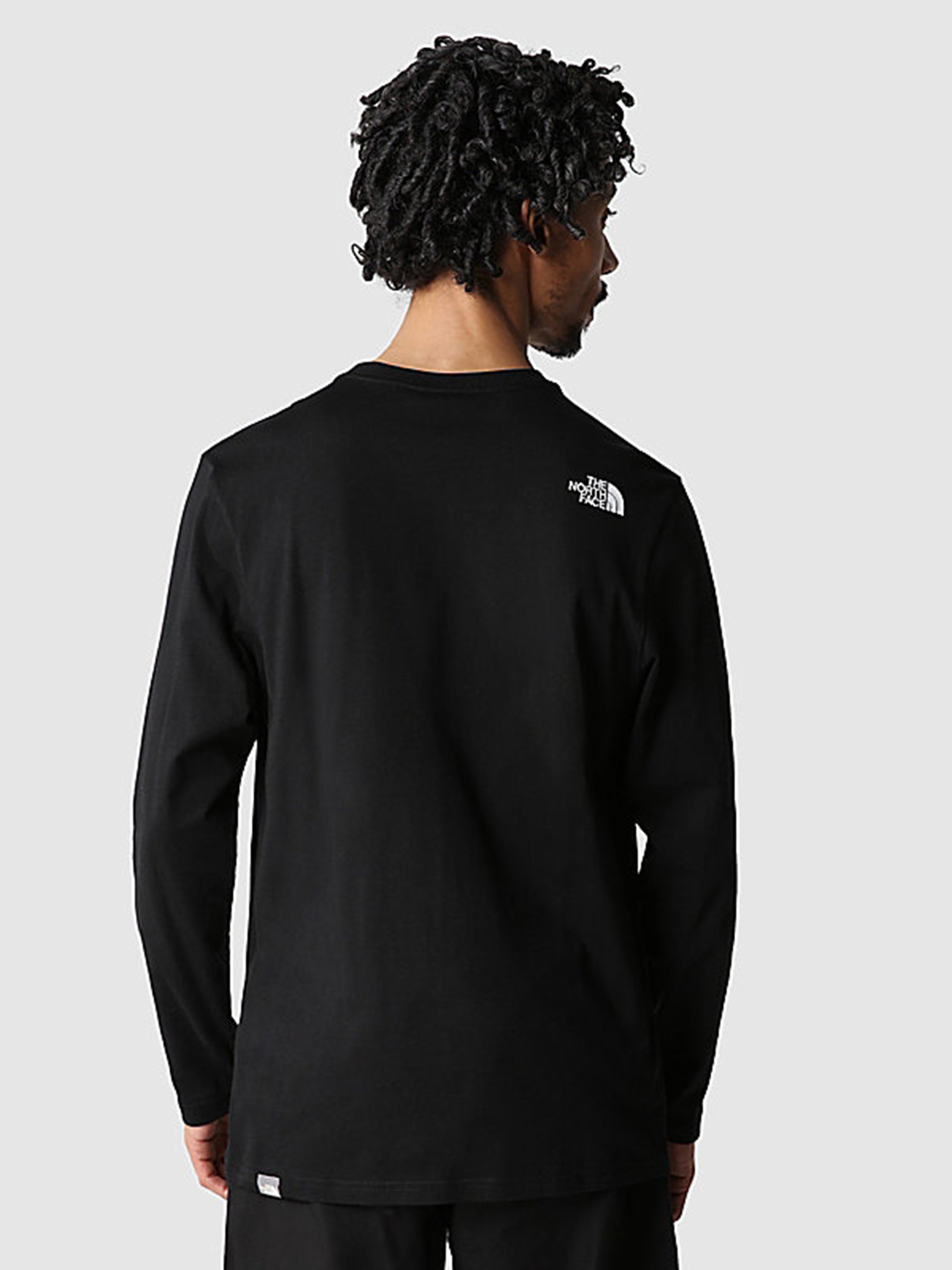 

The North Face COORDINATES Лонгслив (N4277) Мужское, цвет - Чёрный, материал - Без подкладки