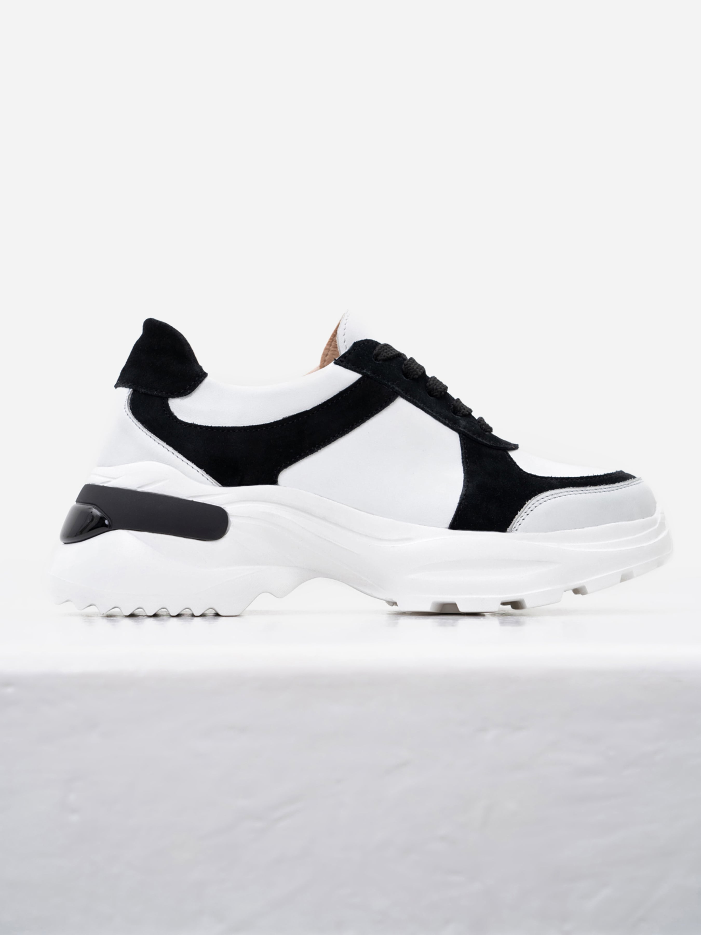 

ISSA Plus Кроссовки (OB2-211_white) Женское, цвет - Белый, материал - Кожа