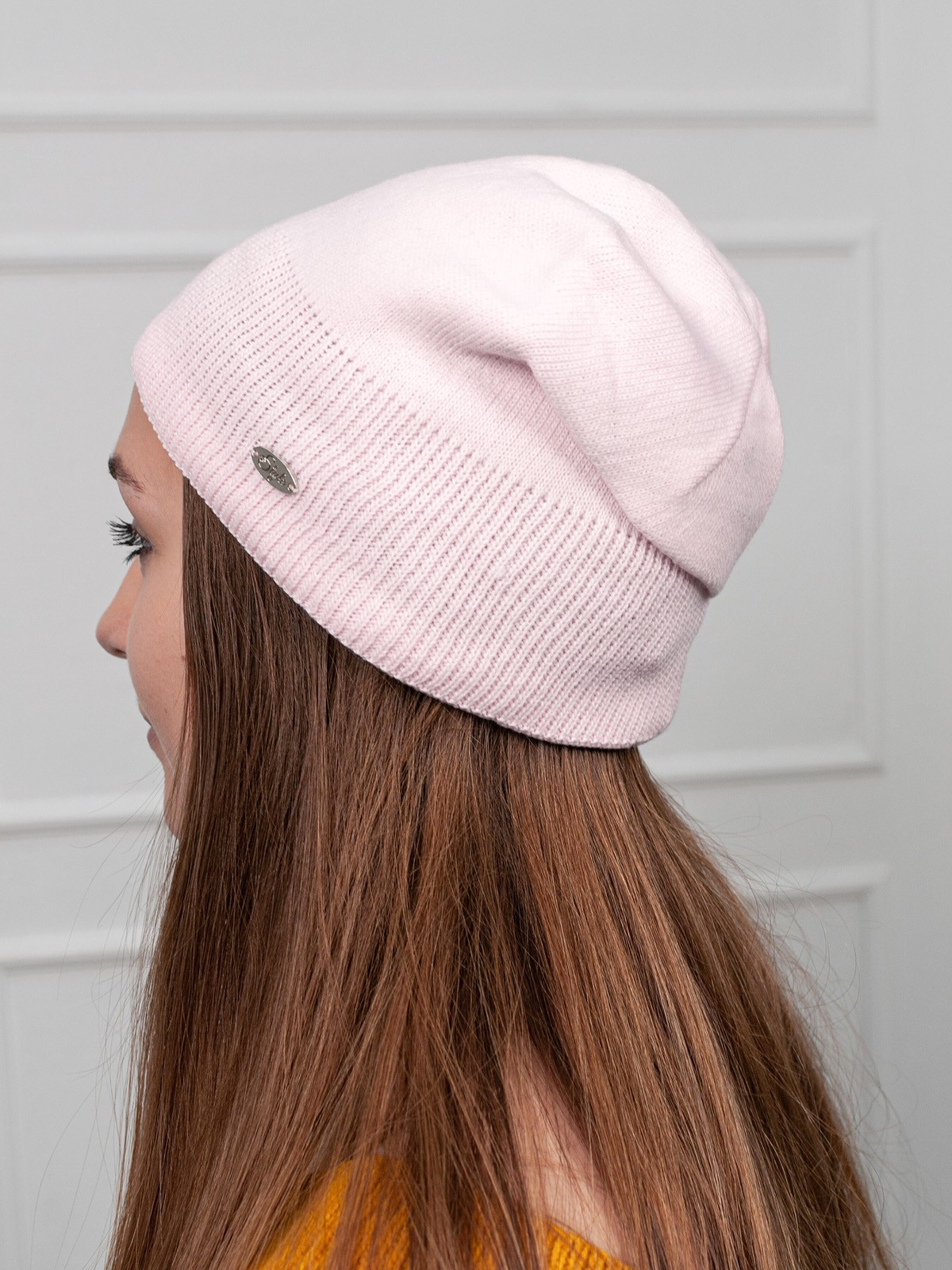 

ISSA Plus Шапка (SH-20_pink) Женское, цвет - Розовый, материал - Флис