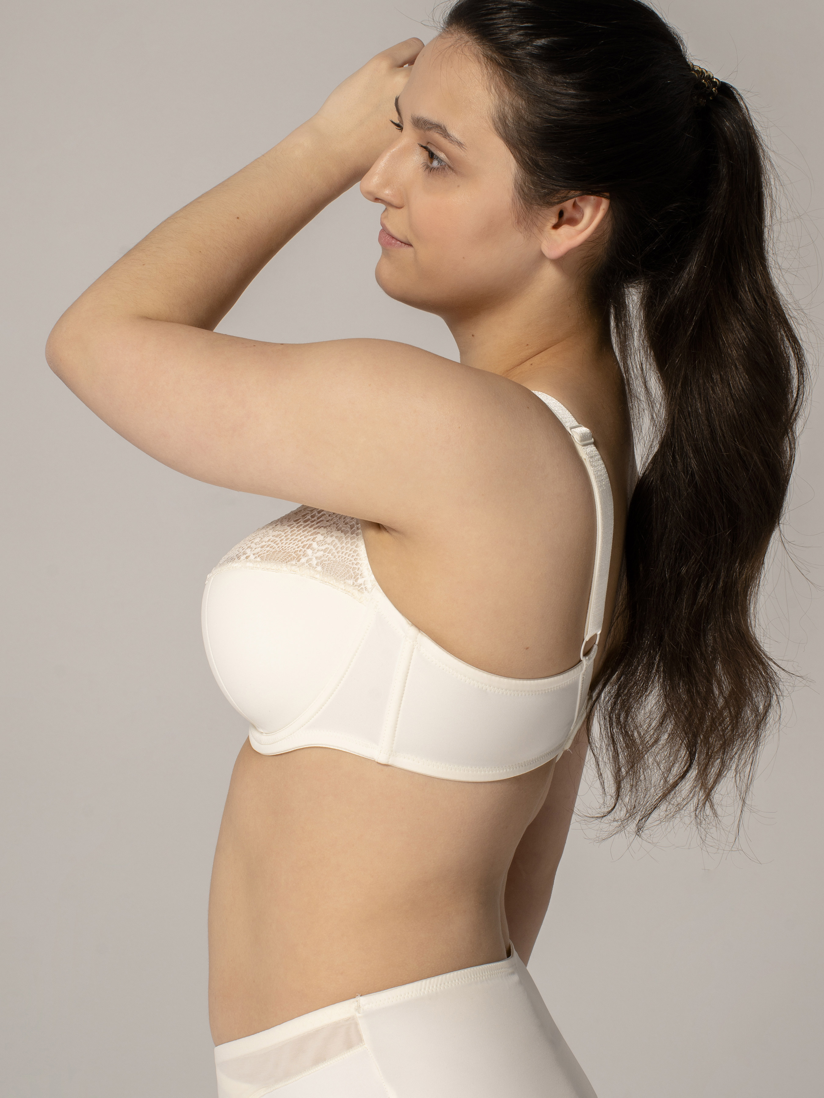

brabrabra Бюстгальтер (SLZ23101055_ivory) Жіноче, колір - Бежевий