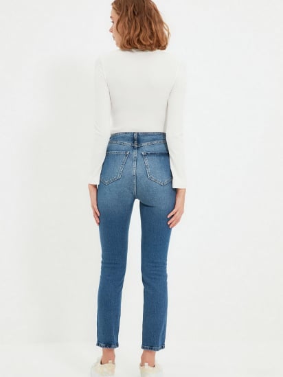 Зауженные джинсы Trendyol Slim модель TWOAW22JE0144/Mavi — фото - INTERTOP