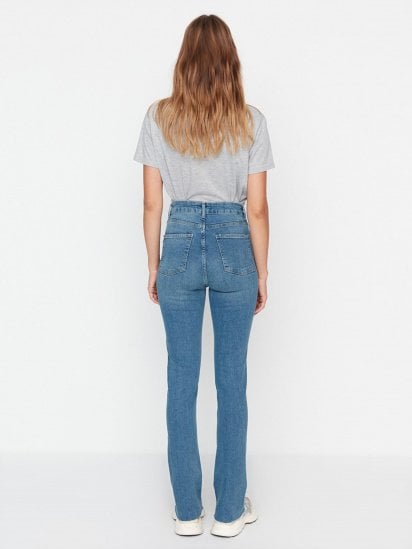 Прямые джинсы Trendyol модель TWOAW23JE00106/Mavi — фото - INTERTOP