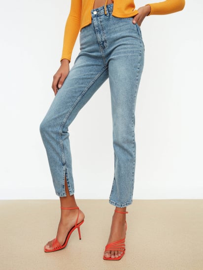 Прямые джинсы Trendyol модель TWOSS22JE0430/Mavi — фото - INTERTOP