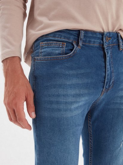 Завужені джинси Trendyol Slim модель TMNAW22JE0062/Indigo — фото 4 - INTERTOP