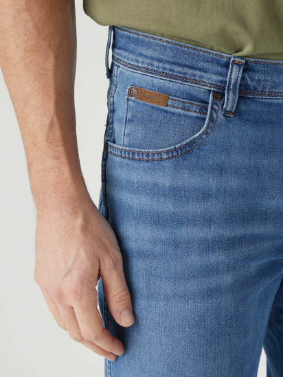 Прямые джинсы Wrangler модель W121YJZ96_32 — фото 4 - INTERTOP