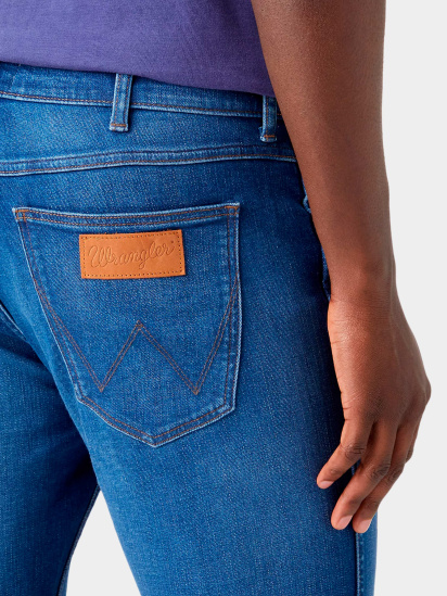 Прямые джинсы Wrangler модель W15QYI23A_34 — фото 4 - INTERTOP