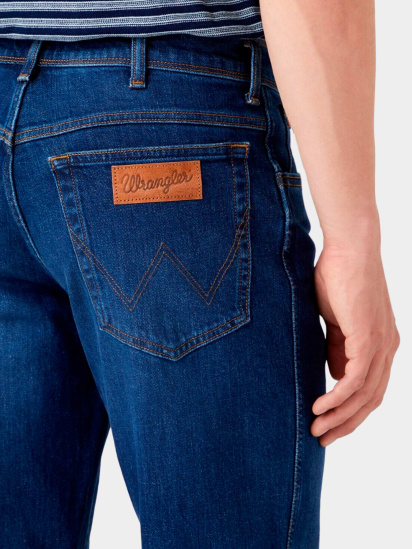 Прямые джинсы Wrangler модель W121JX20C_34 — фото 4 - INTERTOP