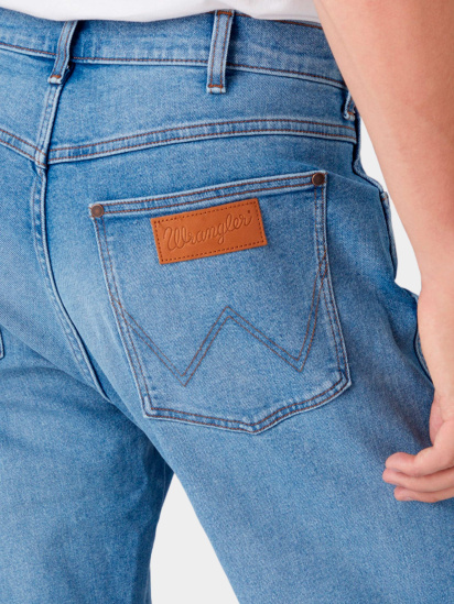 Прямые джинсы Wrangler модель W16VYLZ70_32 — фото 4 - INTERTOP