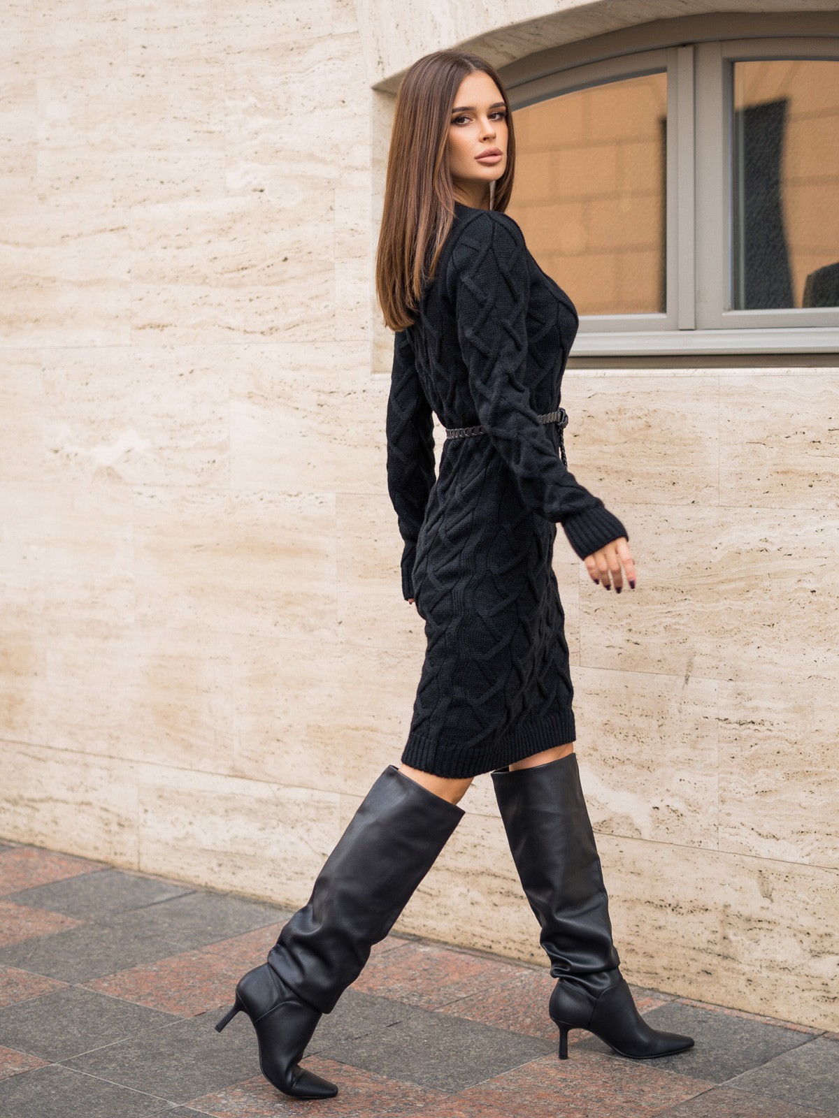 

ISSA Plus Сукні (WN20-188_black) Жіноче, колір - Чорний