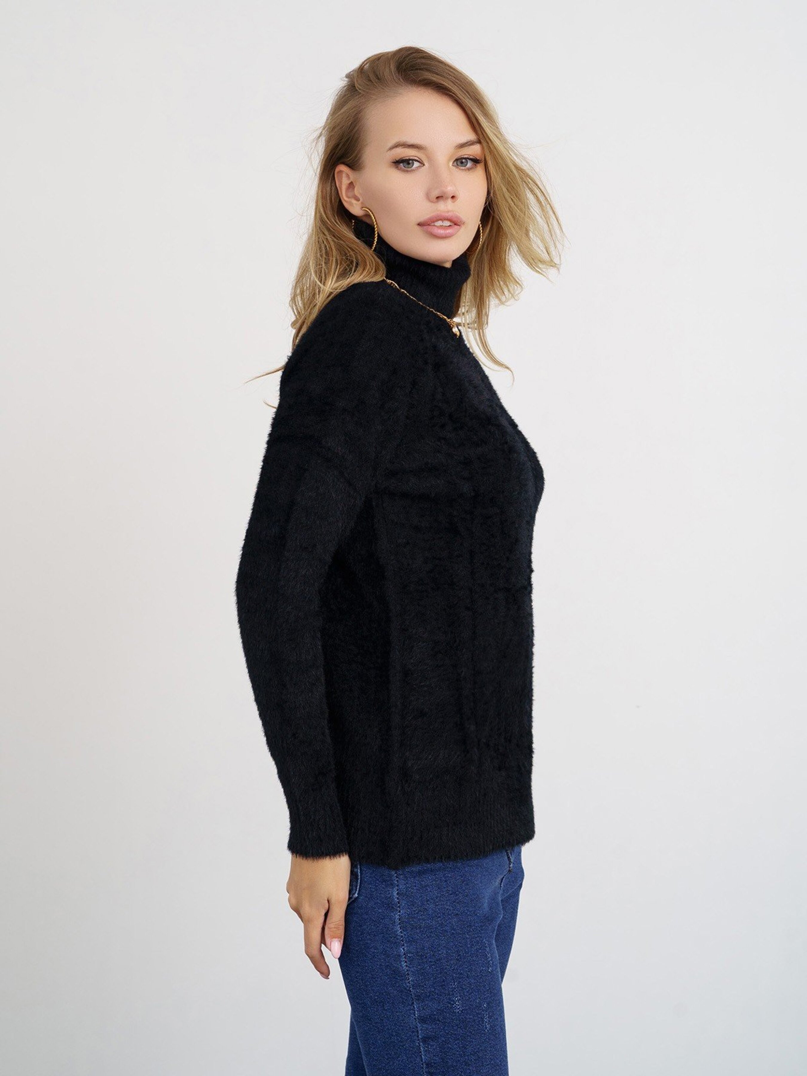 

ISSA Plus Светр (WN20-344_black) Жіноче, колір - Чорний, матеріал - без підкладки