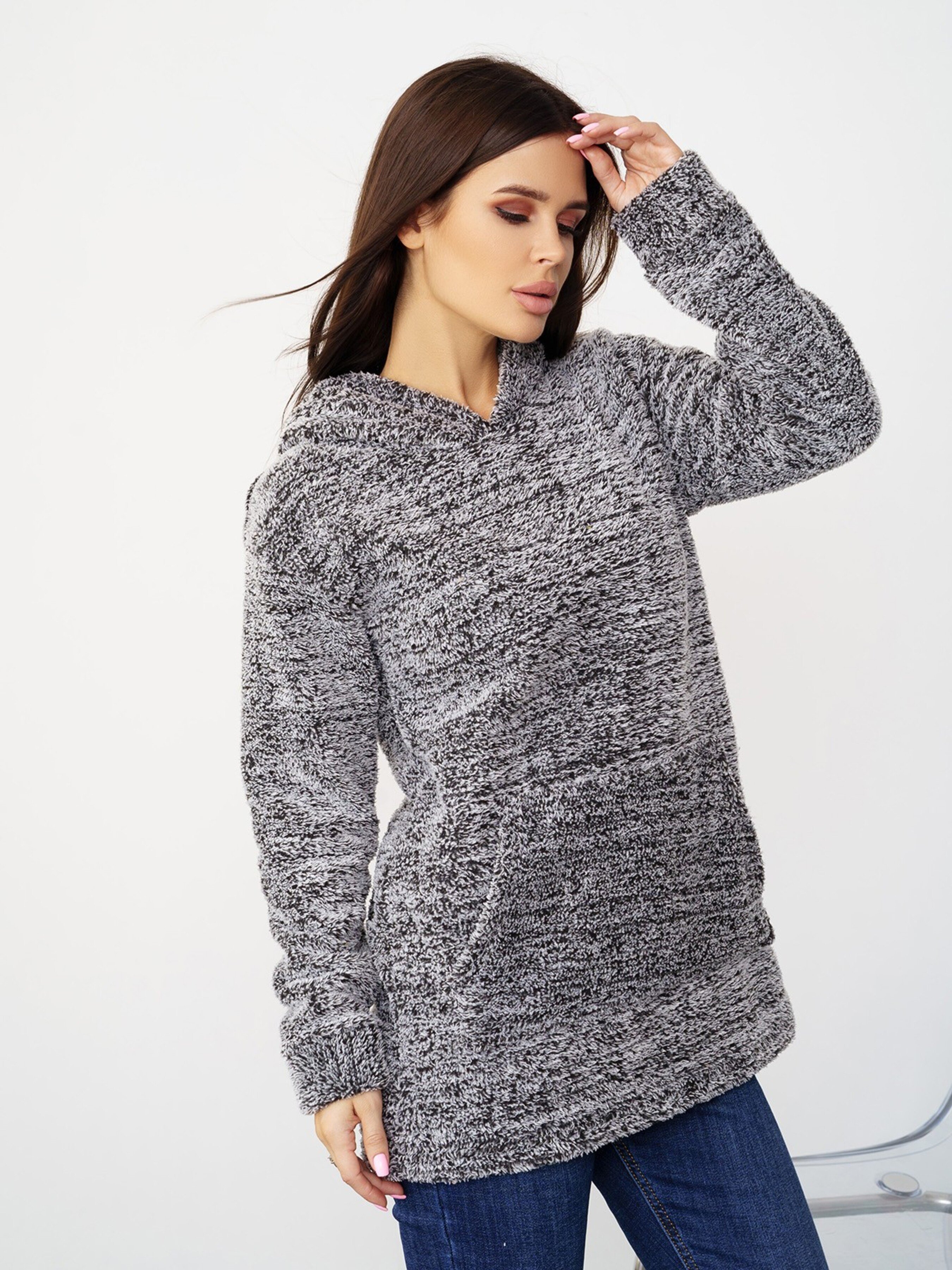 

ISSA Plus Худі (WN20-350_multicolor) Жіноче, колір - Білий/чорний, матеріал - фліс