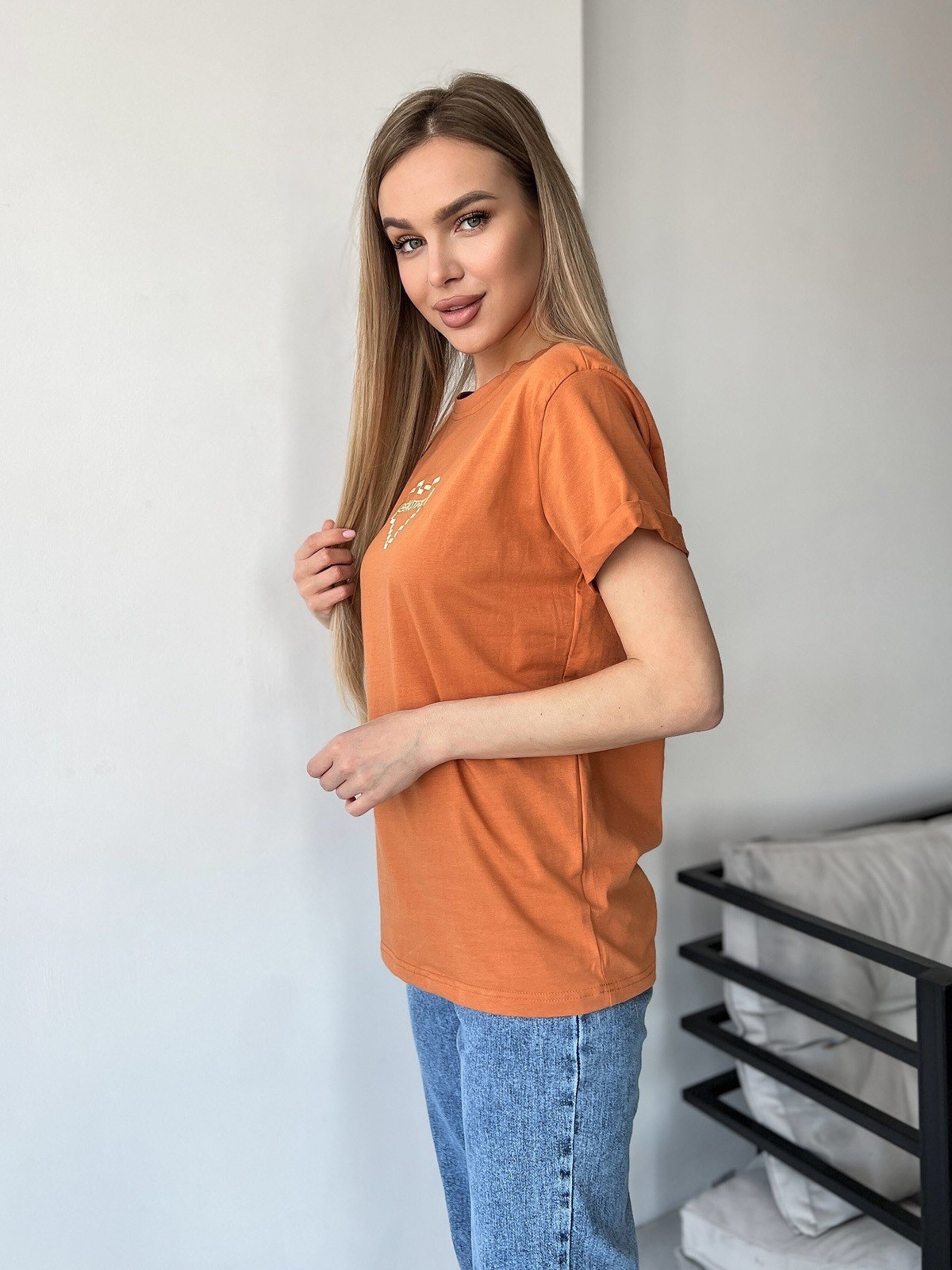 

ISSA Plus Футболка (WN20-450_terracotta) Жіноче, колір - Теракотовий, матеріал - Без підкладки
