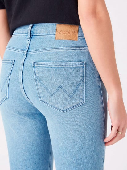 Зауженные джинсы Wrangler модель W26LXRW18_34 — фото 3 - INTERTOP