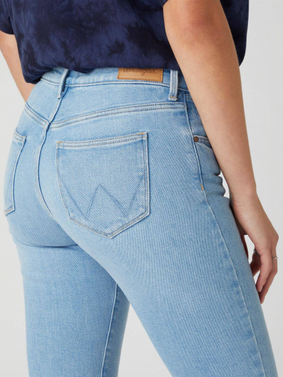 Зауженные джинсы Wrangler Slim модель W28LZH280_32 — фото 4 - INTERTOP