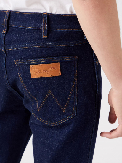 Прямые джинсы Wrangler модель W15QQ821U_32 — фото 4 - INTERTOP