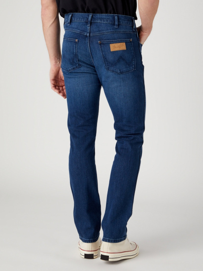 Зауженные джинсы Wrangler Larston модель W18SOC42G_32 — фото - INTERTOP