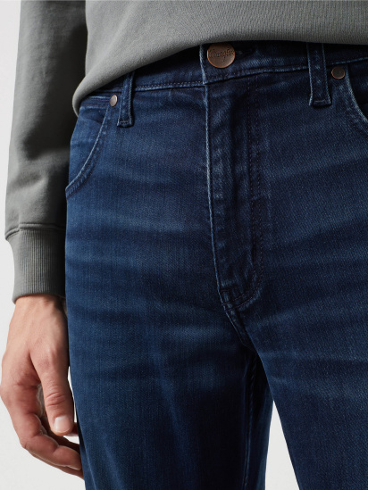 Прямые джинсы Wrangler Greensboro модель 112350742 — фото 4 - INTERTOP