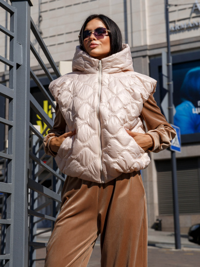 Жилет с утеплителем Jadone Fashion модель Zhylet_Lifa_bej — фото - INTERTOP