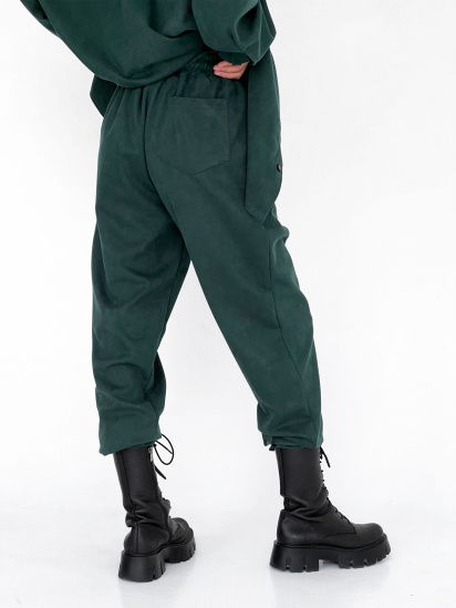 Брюки повседневные IJ модель ij-pants-lip-zamsh-green — фото 6 - INTERTOP