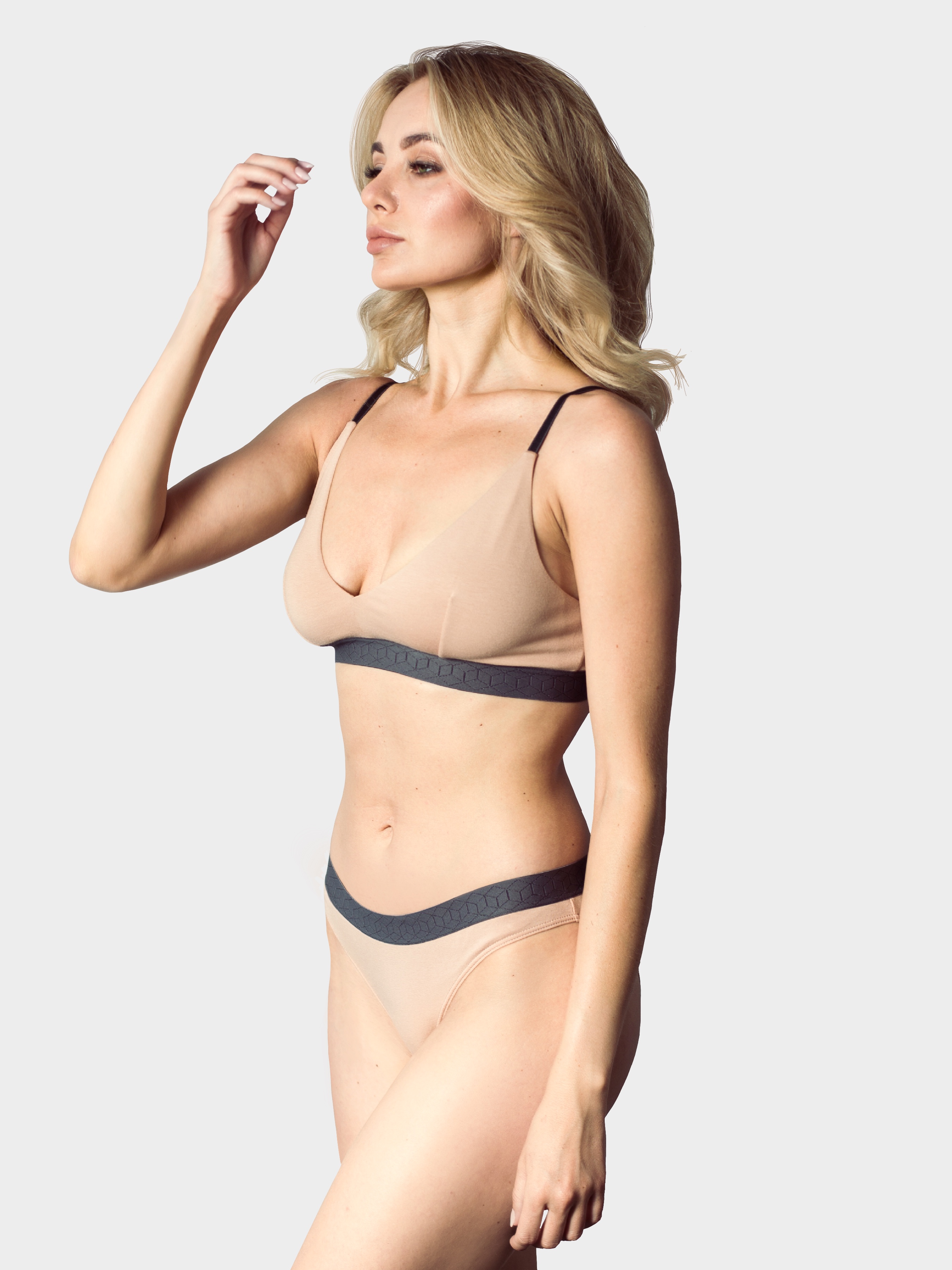 

Спідня білизна жіночі модель tg.w.01.beige